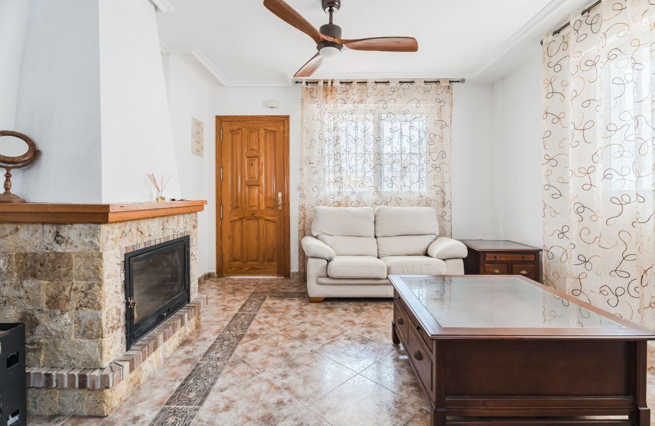 3 sypialnia Dom na sprzedaż w Los Altos z basenem garażem - 184 900 € (Ref: 8973252)