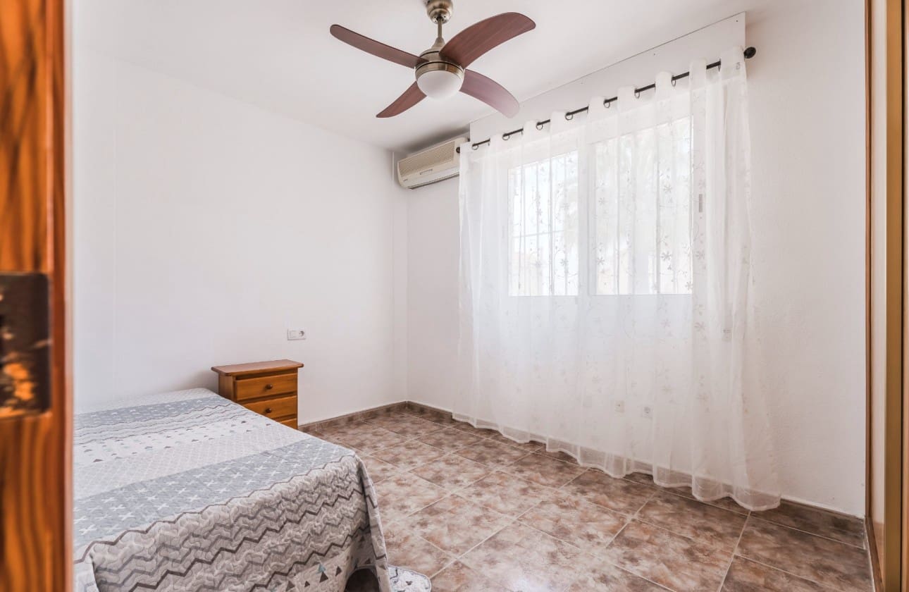 3 sypialnia Dom na sprzedaż w Los Altos z basenem garażem - 184 900 € (Ref: 8973252)