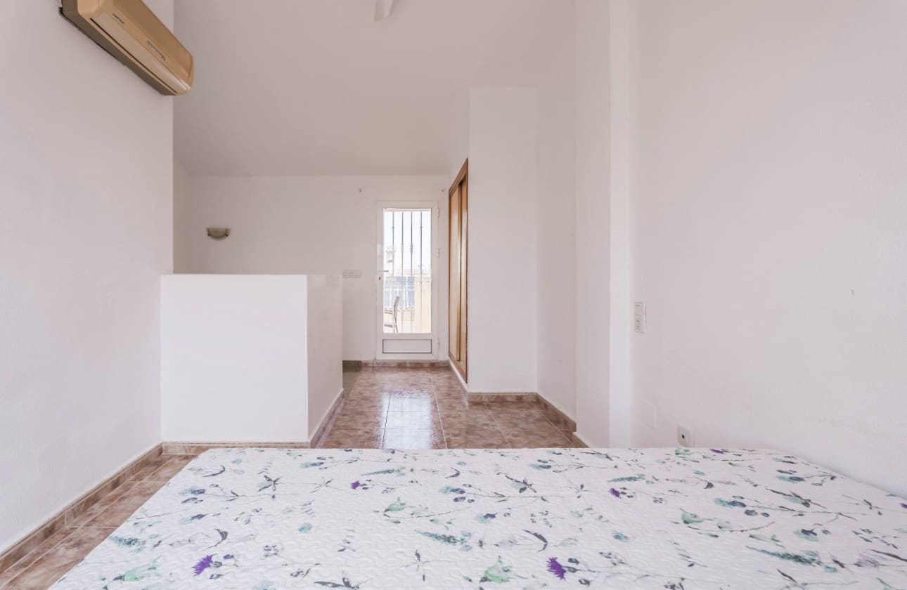 3 sypialnia Dom na sprzedaż w Los Altos z basenem garażem - 184 900 € (Ref: 8973252)