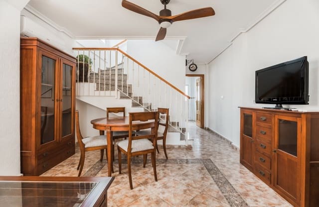 3 chambre Maison de Ville à vendre à Los Altos avec piscine garage - 184 900 € (Ref: 8973252)