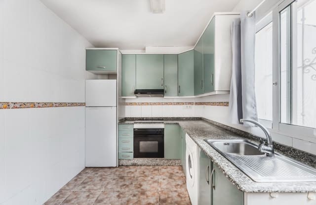 3 chambre Maison de Ville à vendre à Los Altos avec piscine garage - 184 900 € (Ref: 8973252)