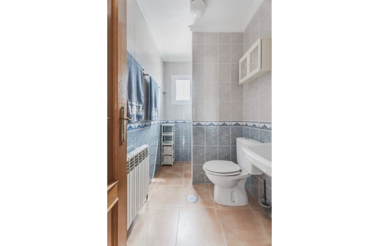 3 soveværelse Villa til salg i Gran Alacant med swimmingpool garage - € 525.000 (Ref: 8981842)