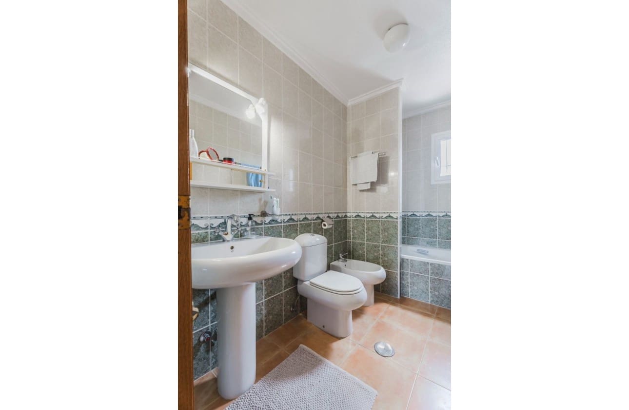 3 soveværelse Villa til salg i Gran Alacant med swimmingpool garage - € 525.000 (Ref: 8981842)