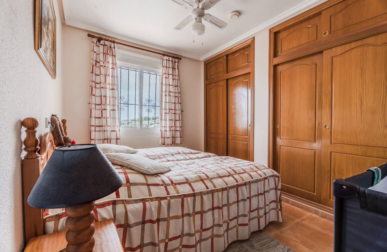 3 soveværelse Villa til salg i Gran Alacant med swimmingpool garage - € 525.000 (Ref: 8981842)