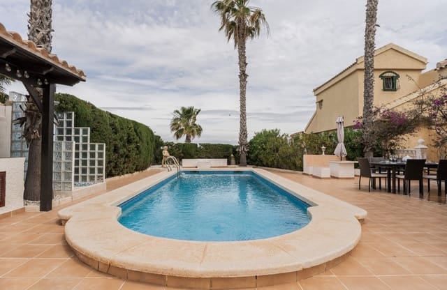 3 soverom Villa til salgs i Monte y Mar, Santa Pola med svømmebasseng garasje - € 525 000 (Ref: 8981842)