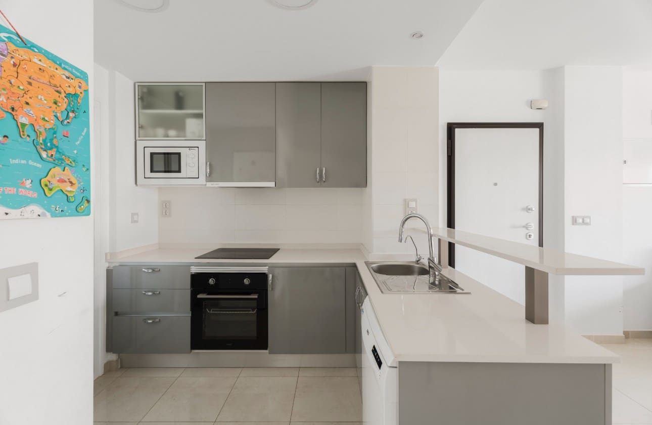 3 soverom Leilighet til salgs i La Zenia med svømmebasseng garasje - € 379 000 (Ref: 8987056)