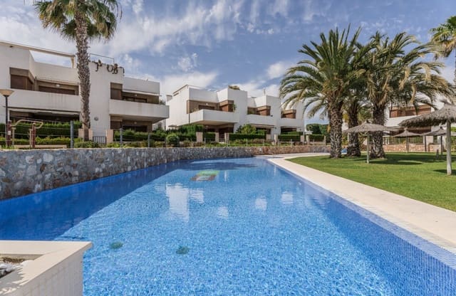 3 sovrum Lägenhet till salu i La Zenia, Orihuela med pool garage - 379 000 € (Ref: 8987056)