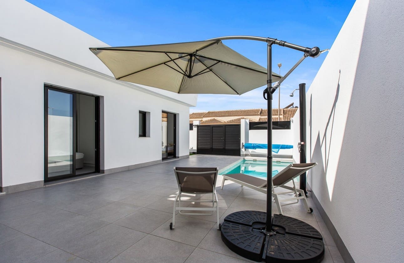 3 bedroom Villa for sale in Torre-Pacheco with pool garage - € 325,000 (Ref: 9004428)