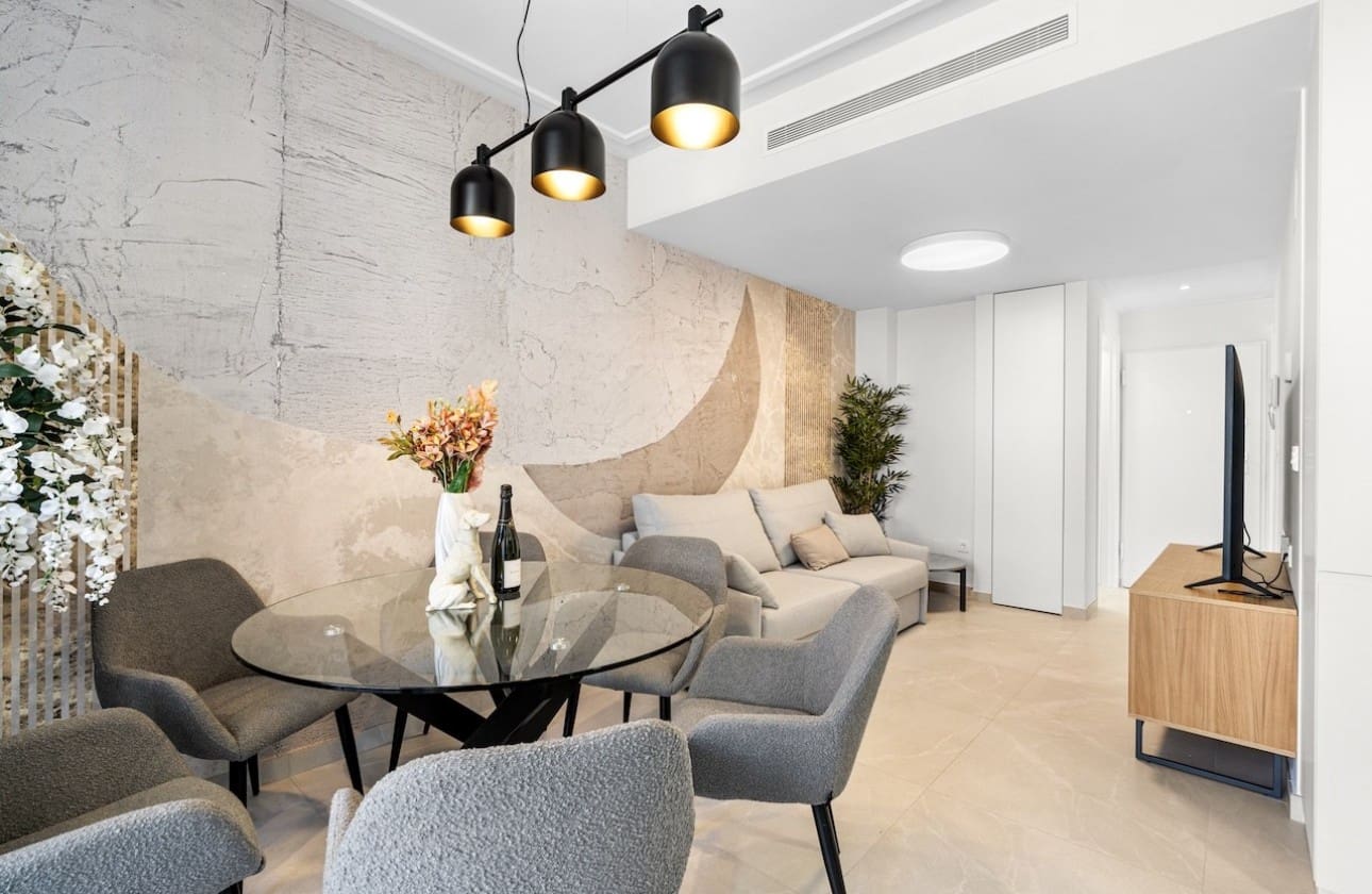 2 soverom Leilighet til salgs i Torrevieja med svømmebasseng - € 279 000 (Ref: 9041618)