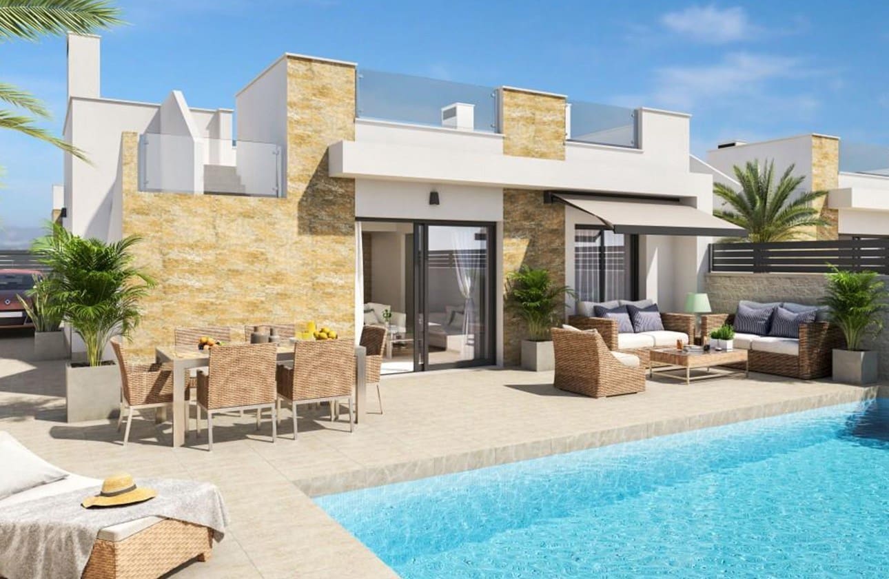 3 bedroom Villa for sale in San Fulgencio with pool - € 392,000 (Ref: 9072373)