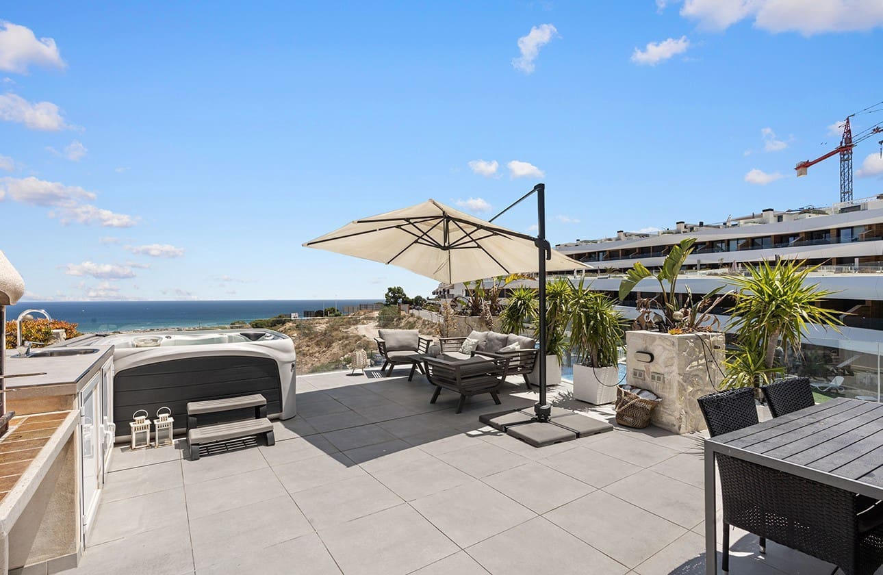 2 soveværelse Penthouse til salg i Gran Alacant med swimmingpool garage - € 419.000 (Ref: 9133146)