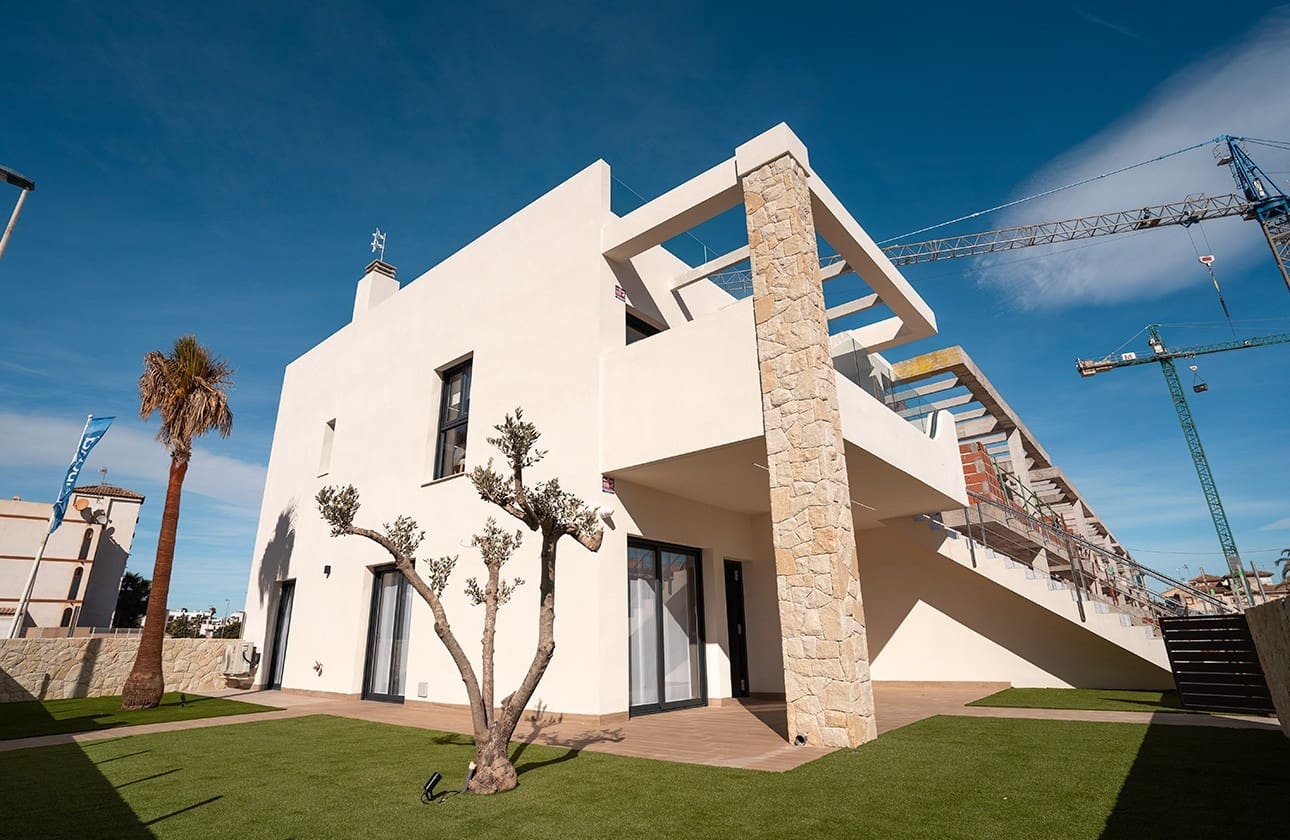 2 soveværelse Penthouse til salg i Pilar de la Horadada med swimmingpool garage - € 293.000 (Ref: 9135953)