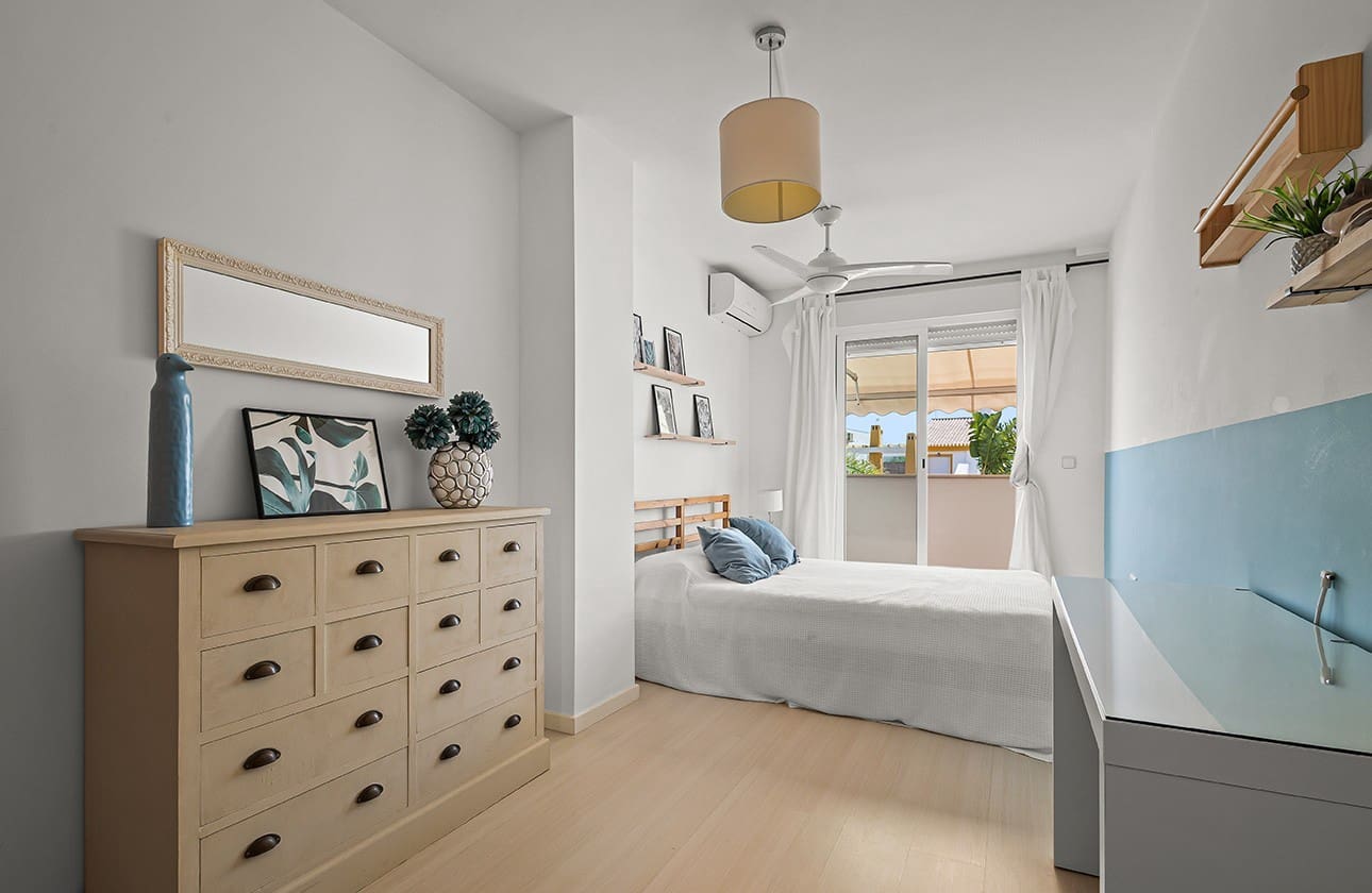 4 soverom Kjedet enebolig til salgs i Torre de la Horadada med svømmebasseng - € 382 000 (Ref: 9142240)