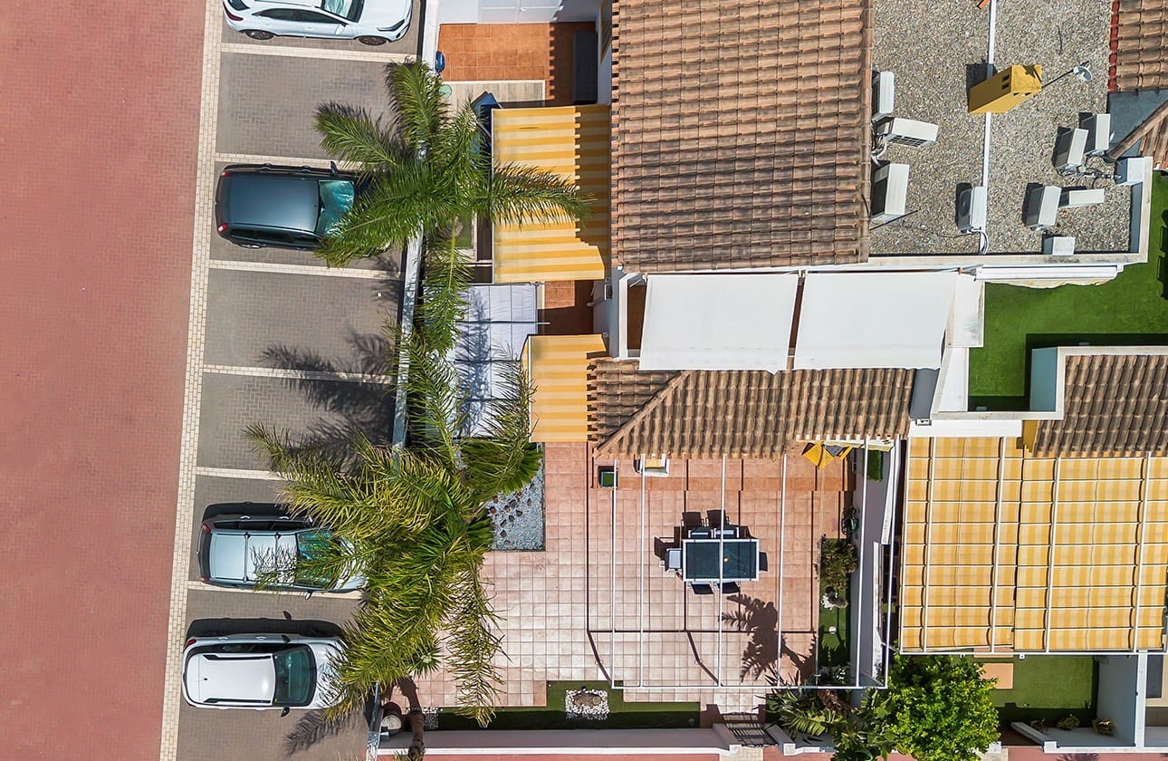 4 soverom Kjedet enebolig til salgs i Torre de la Horadada med svømmebasseng - € 382 000 (Ref: 9142240)