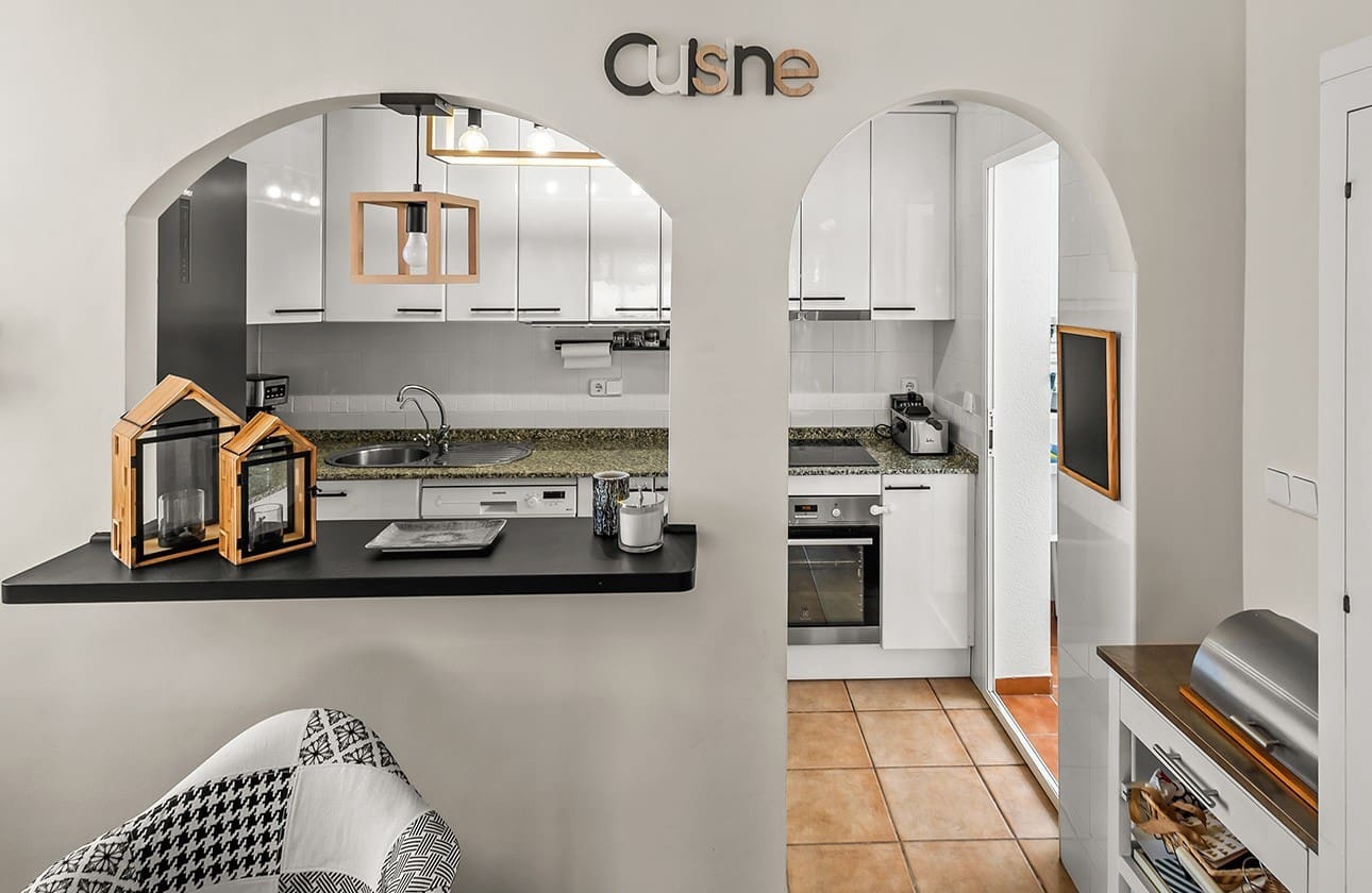 4 soverom Kjedet enebolig til salgs i Torre de la Horadada med svømmebasseng - € 382 000 (Ref: 9142240)