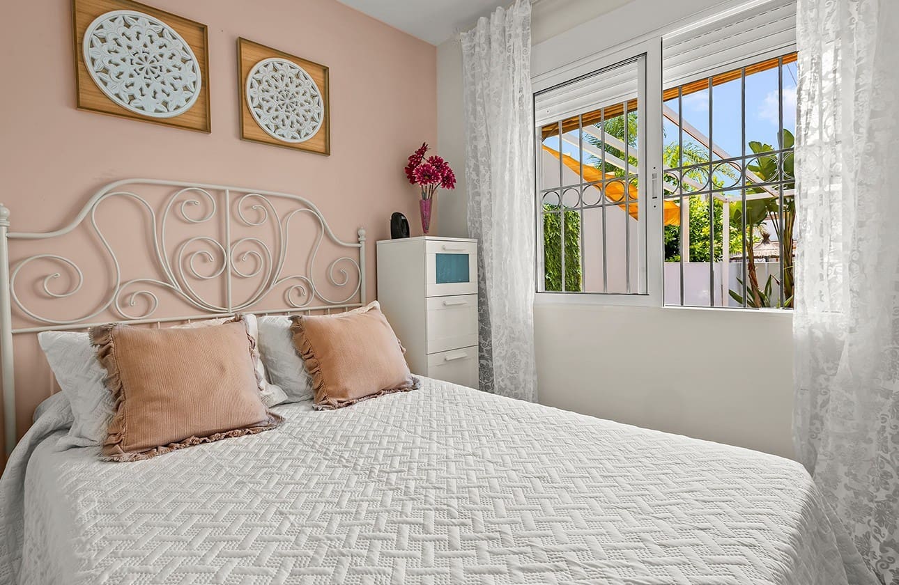 4 soverom Kjedet enebolig til salgs i Torre de la Horadada med svømmebasseng - € 382 000 (Ref: 9142240)