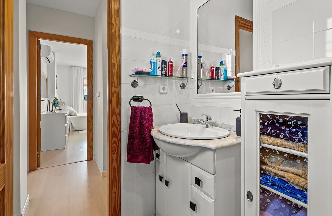 4 soverom Kjedet enebolig til salgs i Torre de la Horadada med svømmebasseng - € 382 000 (Ref: 9142240)