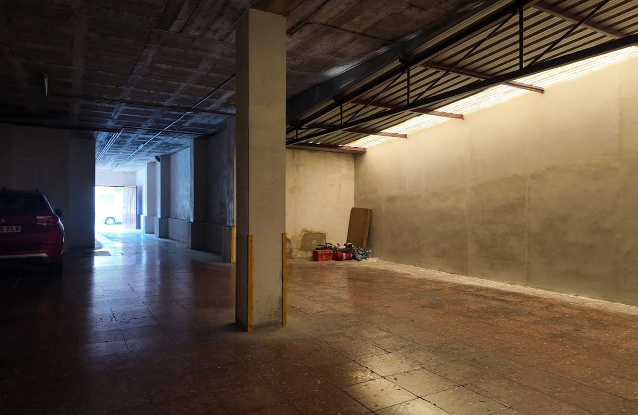 4 soveværelse Erhverv til salg i San Vicente / Sant Vicent del Raspeig med garage - € 470.000 (Ref: 9165127)