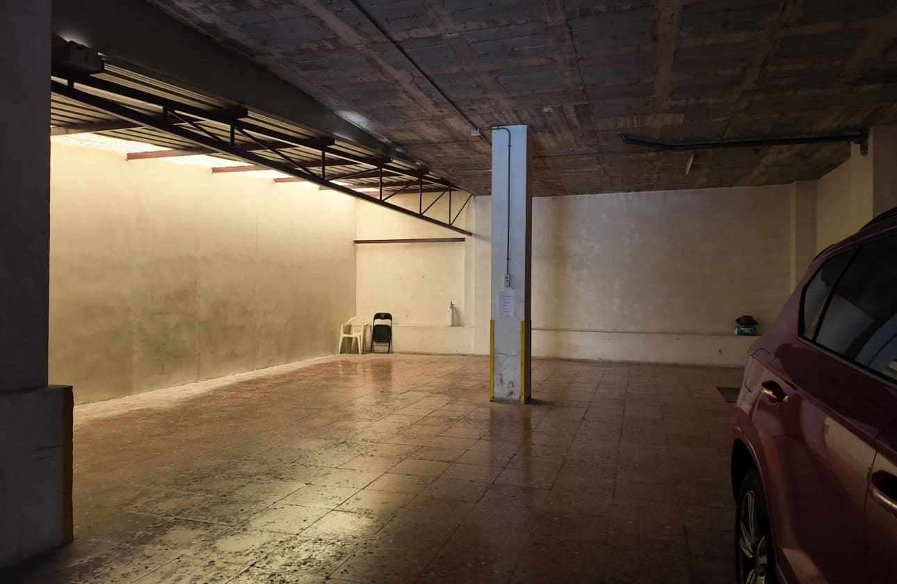 4 soveværelse Erhverv til salg i San Vicente / Sant Vicent del Raspeig med garage - € 470.000 (Ref: 9165127)