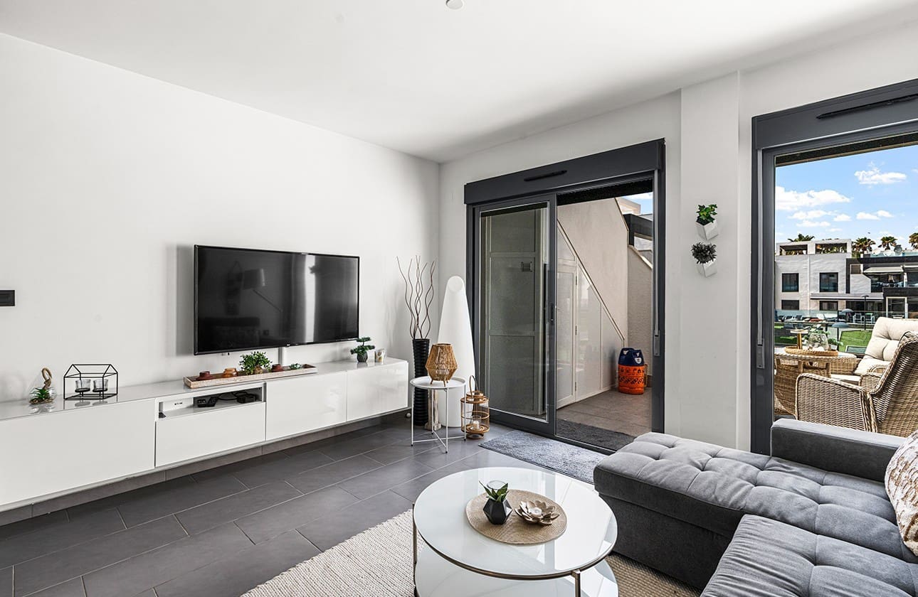 2 Zimmer Penthouse zu verkaufen in La Zenia mit Pool Garage - 319.000 € (Ref: 9170580)