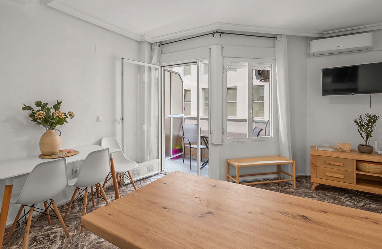 2 soverom Leilighet til salgs i Torrevieja - € 215 000 (Ref: 9190545)