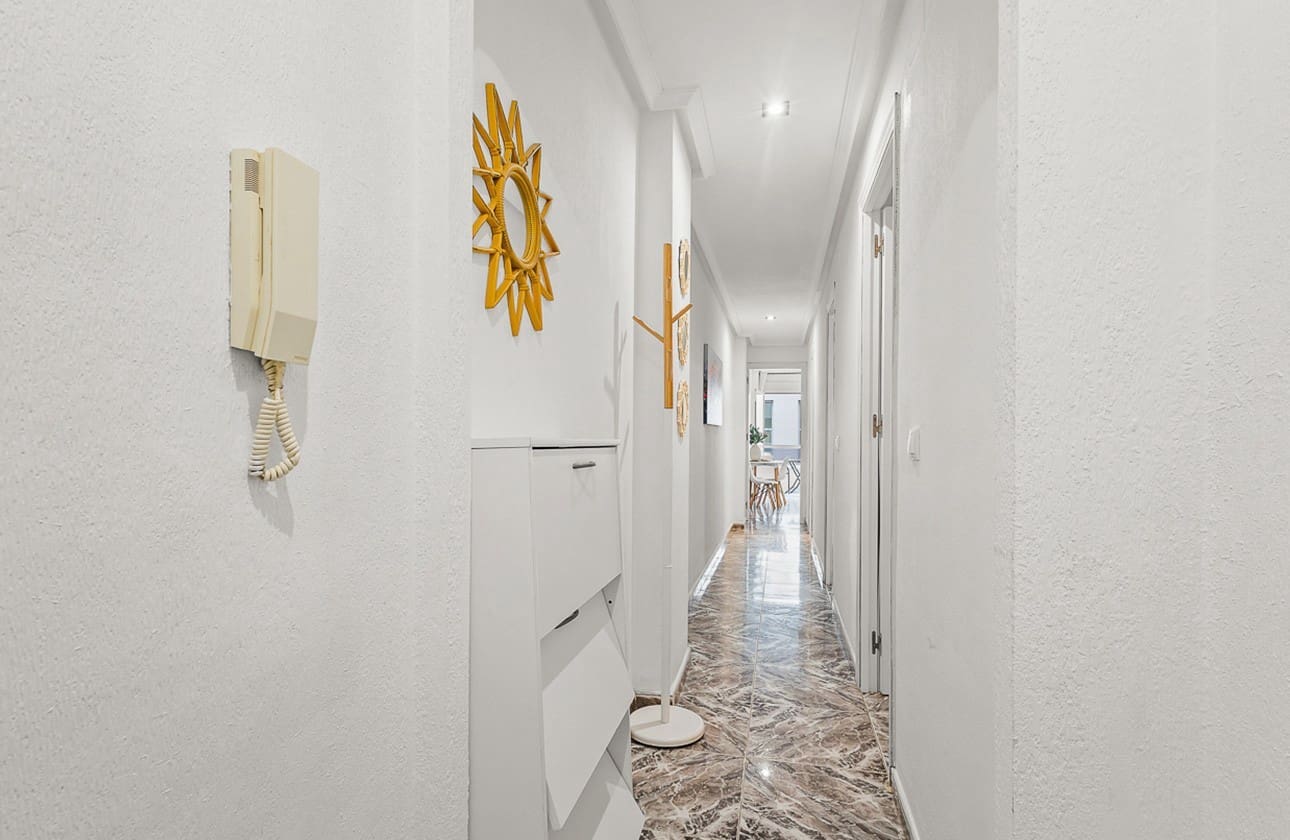 2 soverom Leilighet til salgs i Torrevieja - € 215 000 (Ref: 9190545)