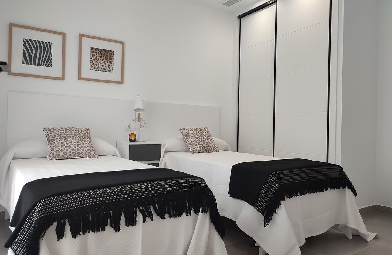 Chalet de 3 habitaciones en Balsicas en venta con piscina garaje - 325.000 € (Ref: 9199817)