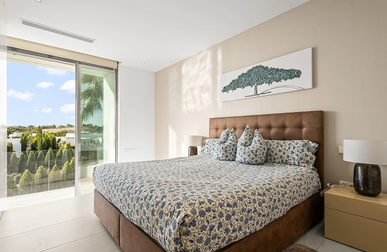 3 soverom Villa til salgs i Las Colinas Golf med svømmebasseng garasje - € 950 000 (Ref: 9245444)