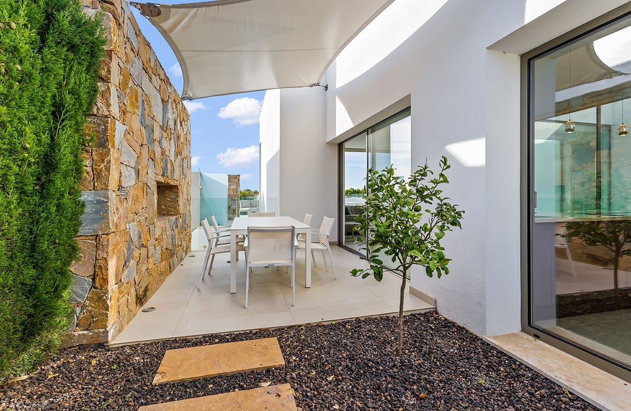 3 soverom Villa til salgs i Las Colinas Golf med svømmebasseng garasje - € 950 000 (Ref: 9245444)