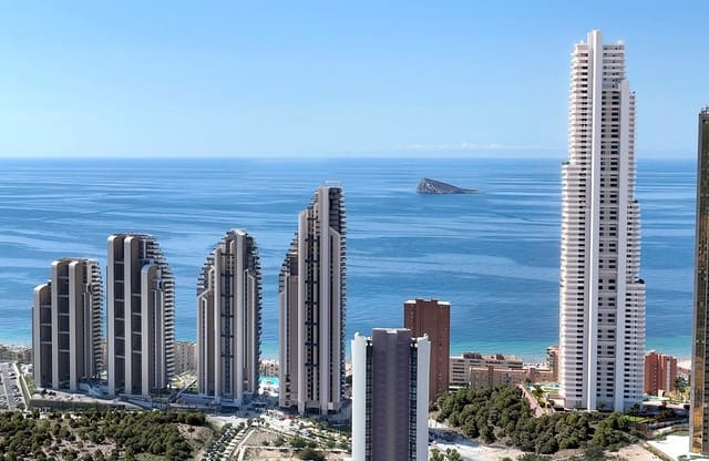2 soverom Leilighet til salgs i Playa Poniente, Benidorm med svømmebasseng garasje - € 699 000 (Ref: 9249354)