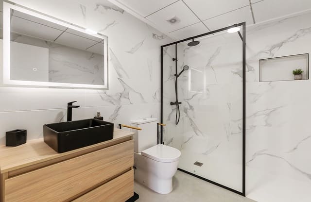 3 chambre Villa/Maison à vendre à San Pedro del Pinatar ciudad, San Pedro del Pinatar avec piscine garage - 380 000 € (Ref: 9268952)