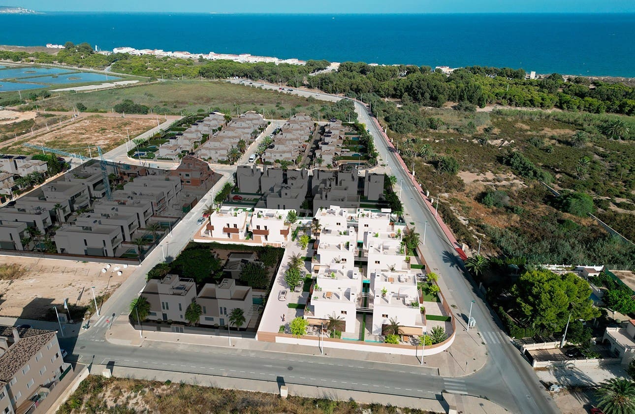 3 makuuhuone Paritalo myytävänä paikassa Santa Pola mukana uima-altaan 
autotalli - 459 000 € (Ref: 9292383)