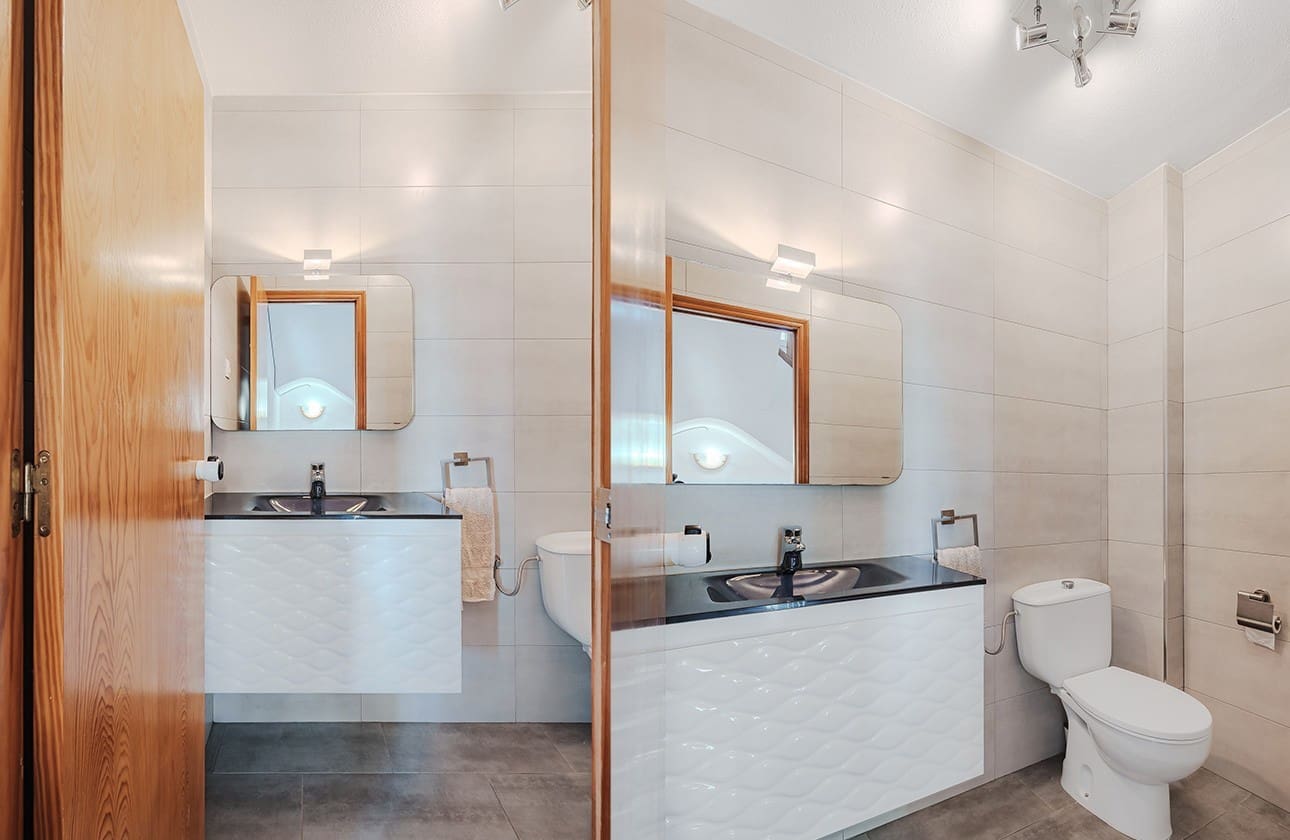 3 soveværelse Lejlighed til salg i Villamartin med swimmingpool - € 319.000 (Ref: 9309388)