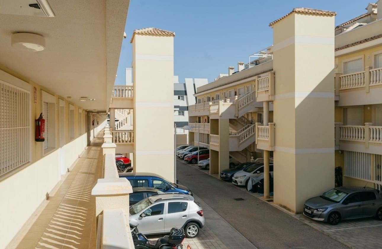3 bedroom Apartment for sale in Gran Alacant with pool garage - € 249,000 (Ref: 9331341)
