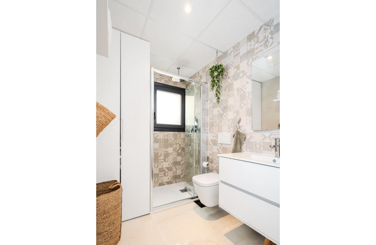 2 soveværelse Lejlighed til salg i Los Altos med swimmingpool garage - € 239.000 (Ref: 9337071)