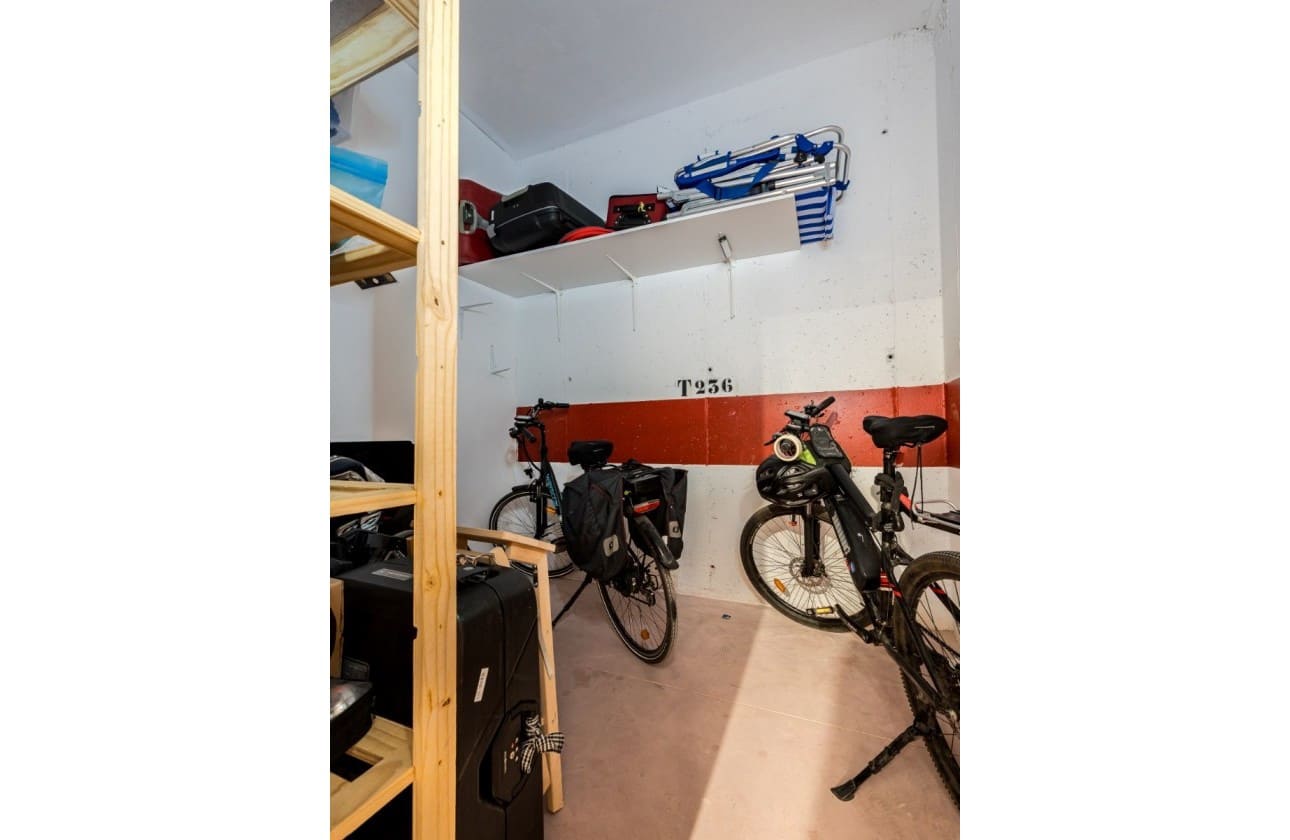 2 soveværelse Lejlighed til salg i Los Altos med swimmingpool garage - € 239.000 (Ref: 9337071)