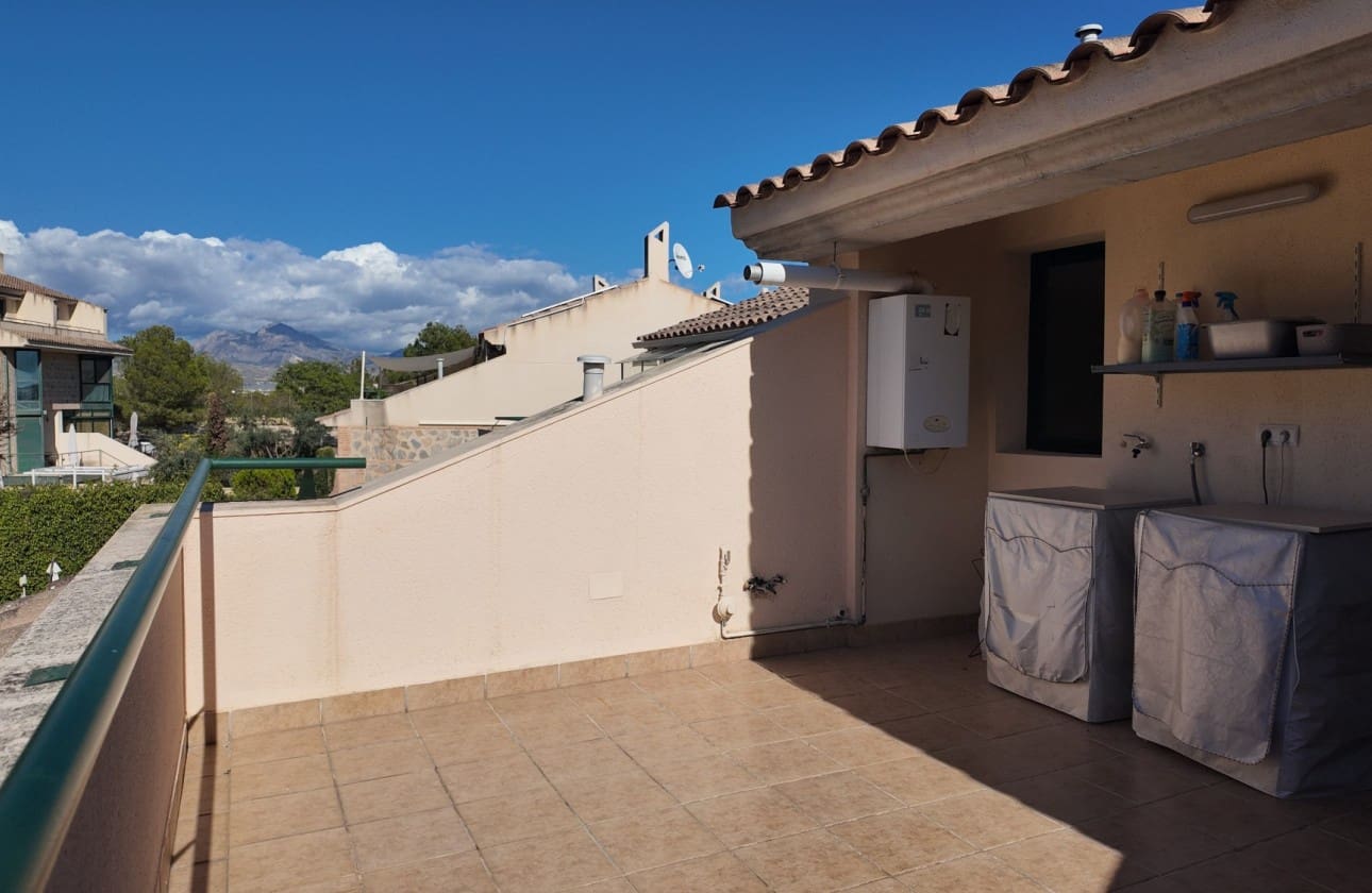 3 Zimmer Bungalow zu verkaufen in San Juan de Alicante / Sant Joan d'Alacant mit Pool Garage - 463.500 € (Ref: 9354543)