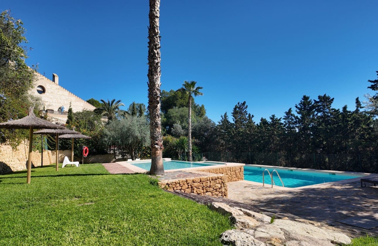 3 Zimmer Bungalow zu verkaufen in San Juan de Alicante / Sant Joan d'Alacant mit Pool Garage - 463.500 € (Ref: 9354543)