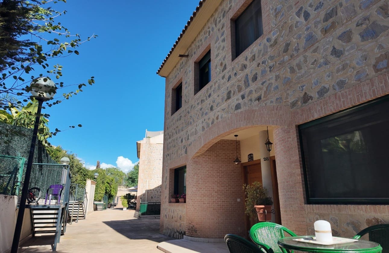 3 Zimmer Bungalow zu verkaufen in San Juan de Alicante / Sant Joan d'Alacant mit Pool Garage - 463.500 € (Ref: 9354543)