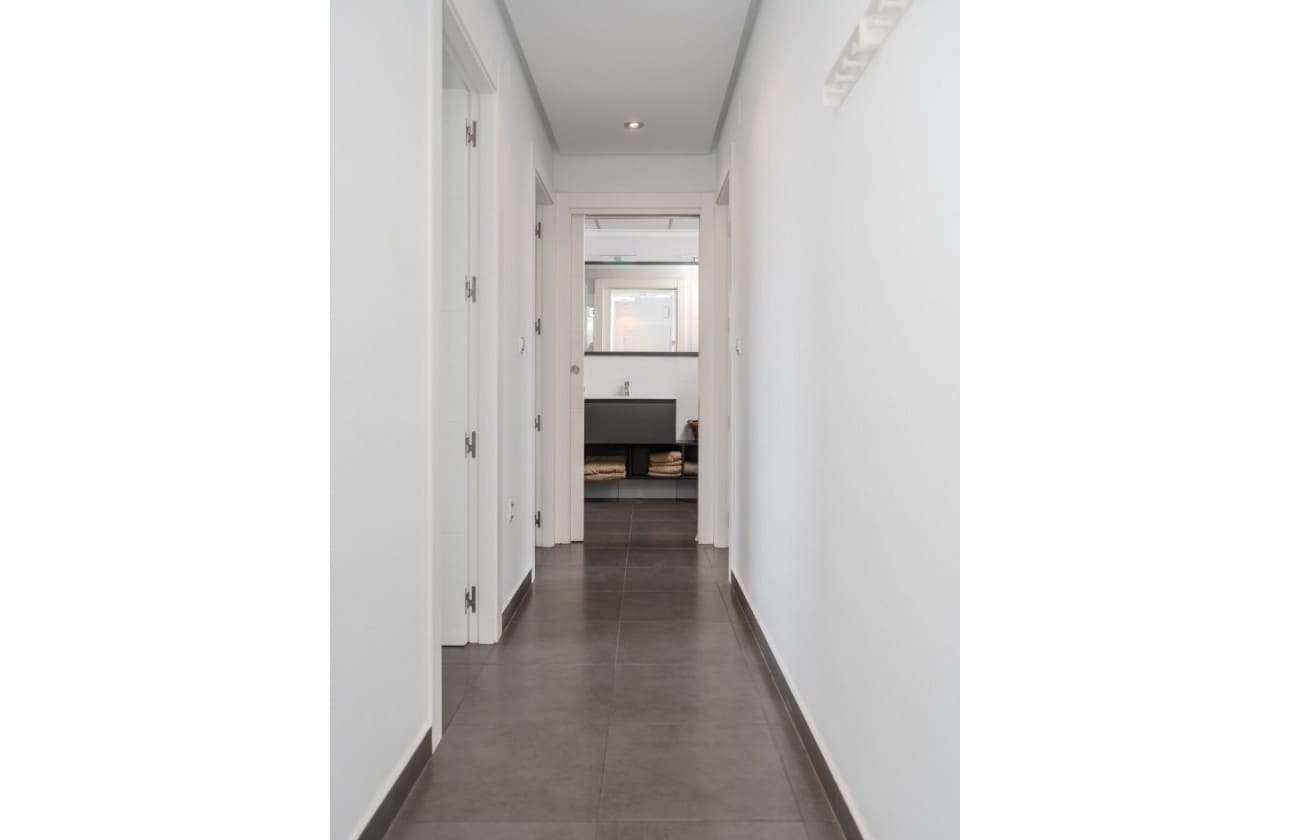 3 soverom Penthouse til salgs i Orihuela Costa med svømmebasseng garasje - € 359 000 (Ref: 9357791)