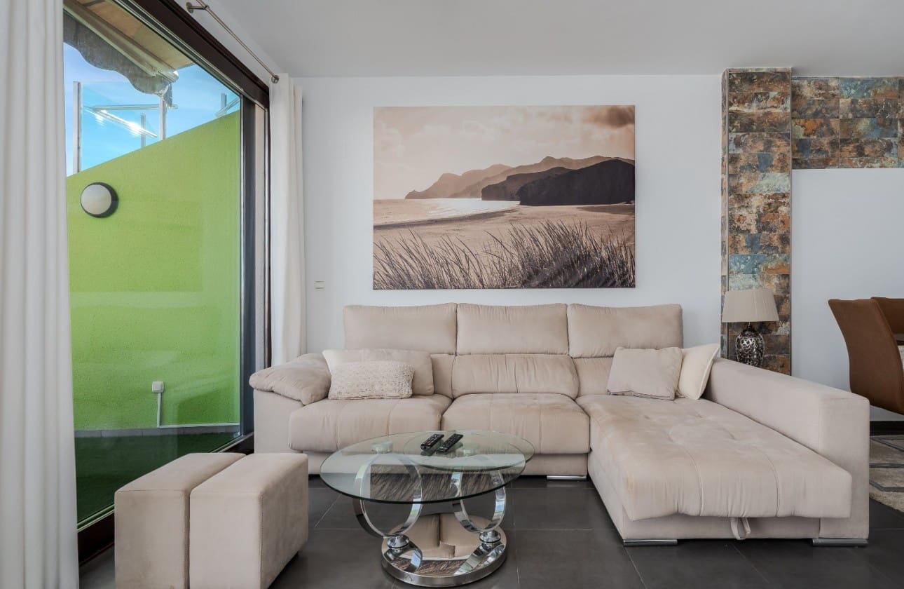 3 soverom Penthouse til salgs i Orihuela Costa med svømmebasseng garasje - € 359 000 (Ref: 9357791)