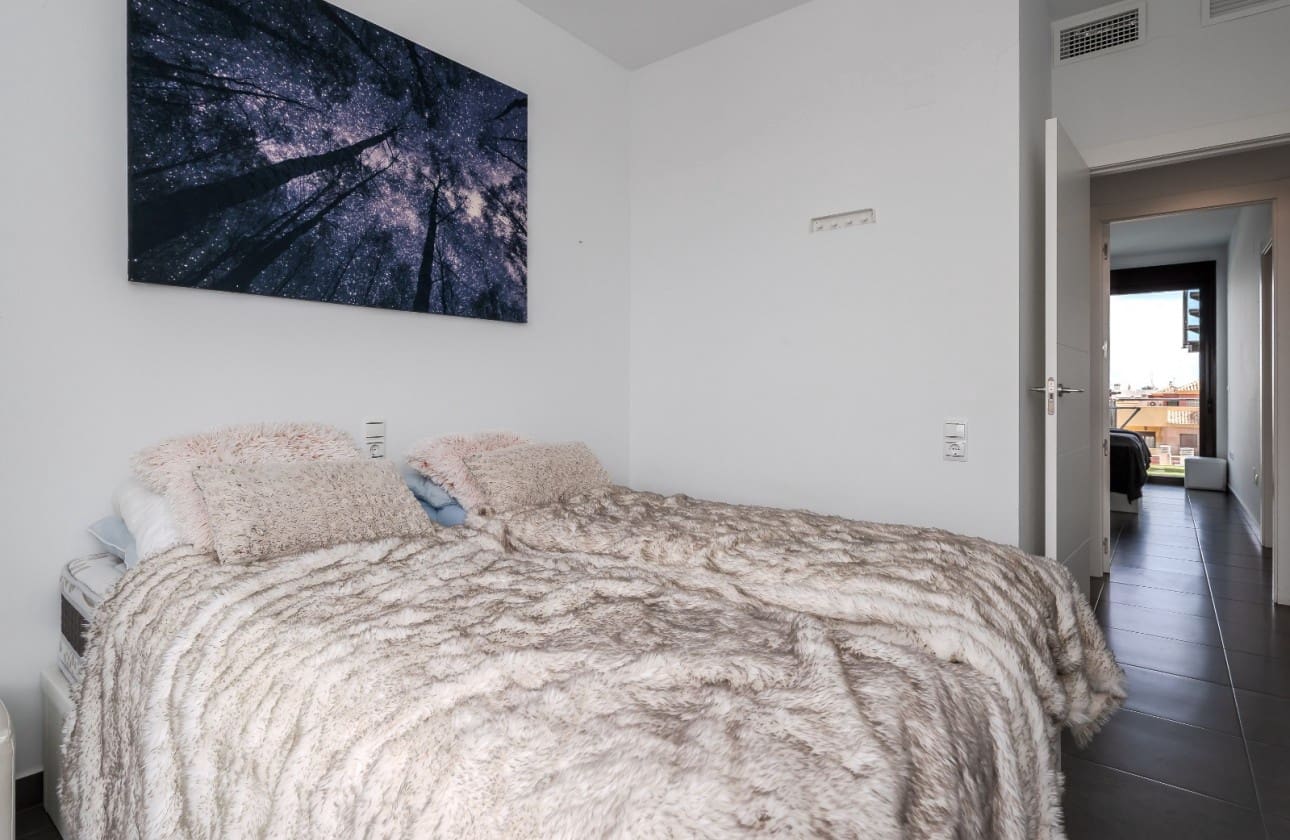 3 soverom Penthouse til salgs i Orihuela Costa med svømmebasseng garasje - € 359 000 (Ref: 9357791)