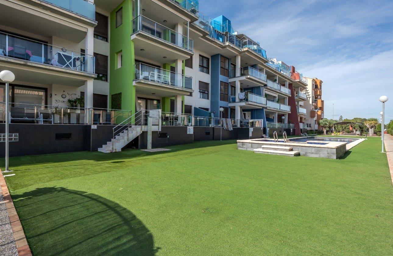 3 soverom Penthouse til salgs i Orihuela Costa med svømmebasseng garasje - € 359 000 (Ref: 9357791)