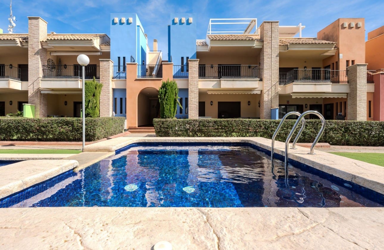 3 soverom Penthouse til salgs i Orihuela Costa med svømmebasseng garasje - € 359 000 (Ref: 9357791)