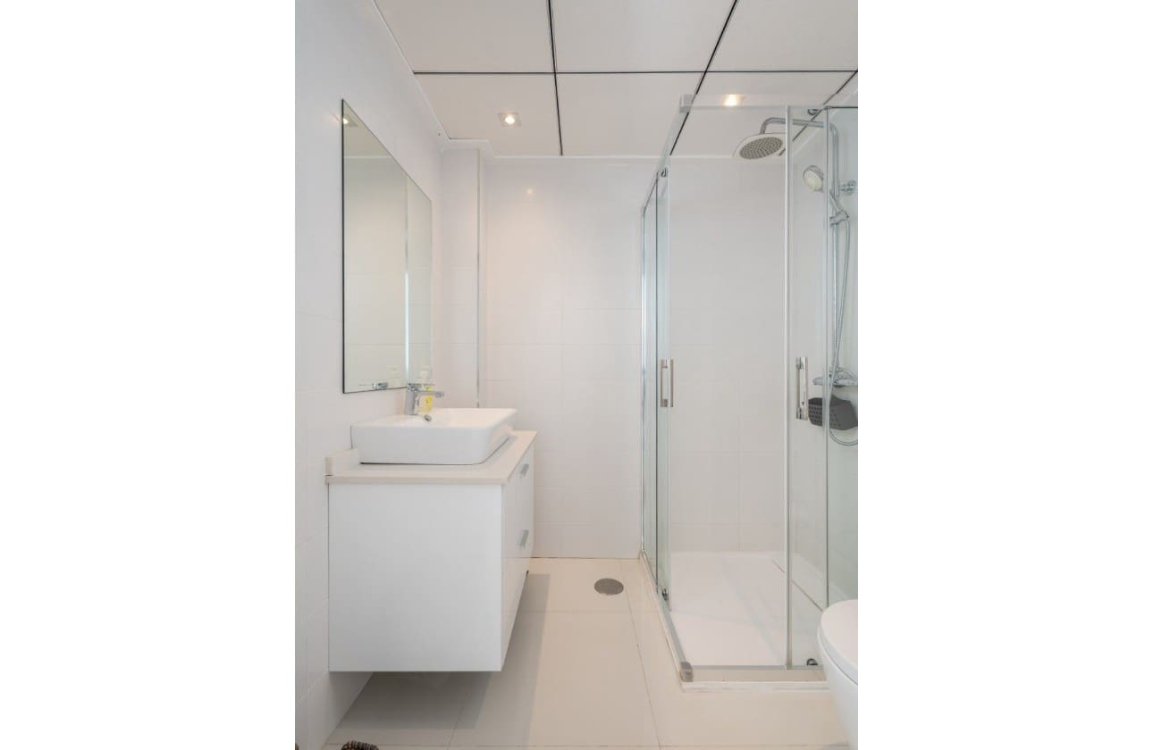 2 soverom Penthouse til salgs i Orihuela Costa med svømmebasseng garasje - € 289 000 (Ref: 9357946)