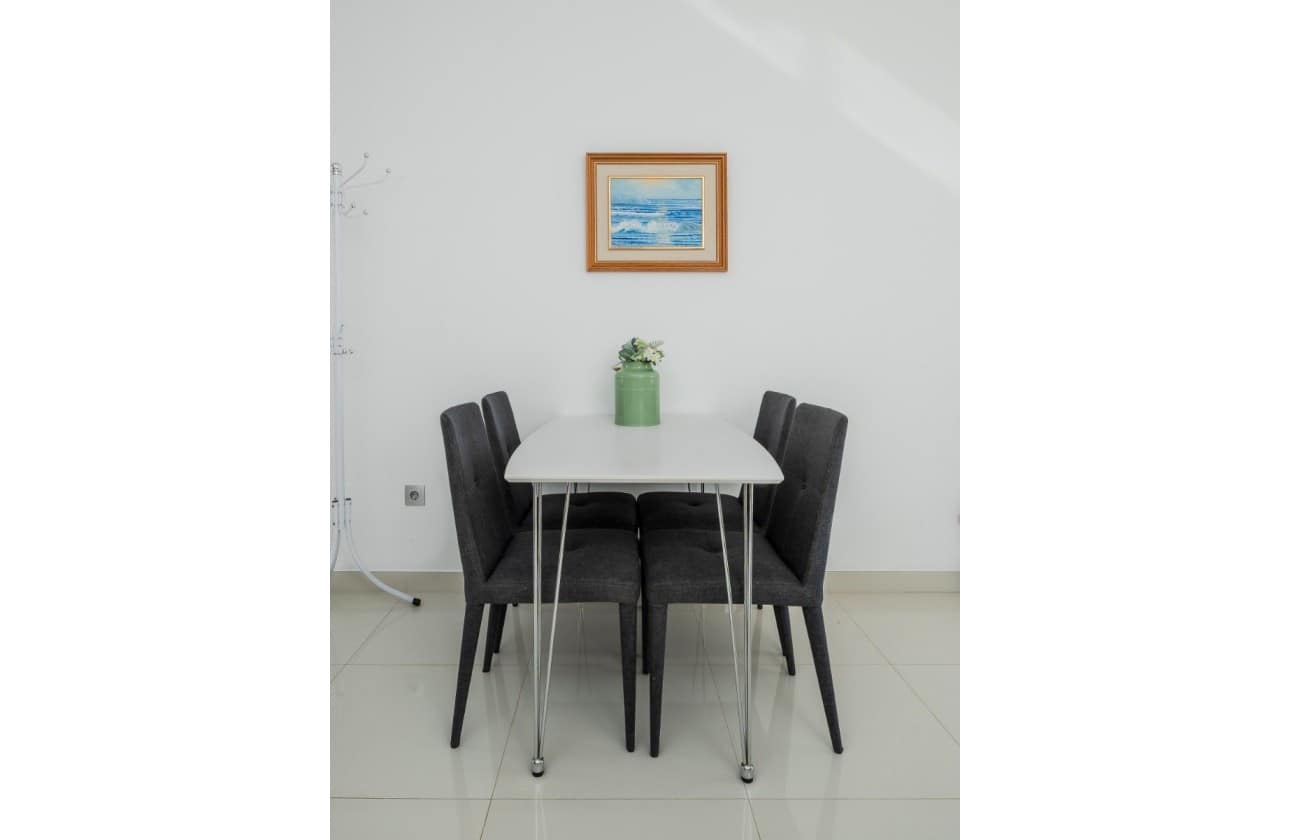 2 soverom Penthouse til salgs i Orihuela Costa med svømmebasseng garasje - € 289 000 (Ref: 9357946)