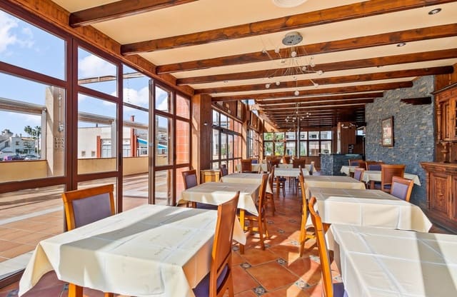 1 bedroom Commercial for sale in Los Dolses, Orihuela - € 269,000 (Ref: 9360834)