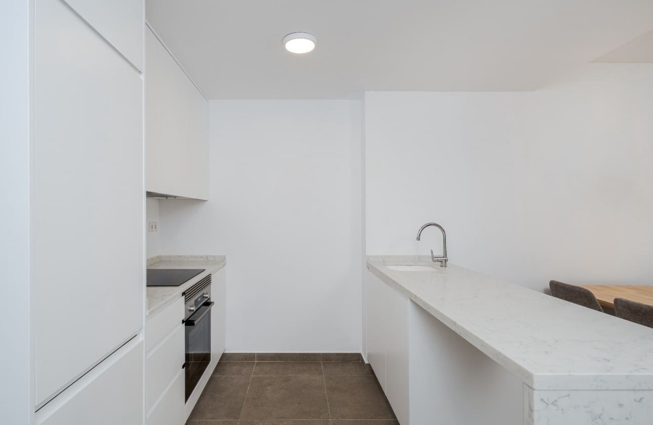 2 sovrum Lägenhet till salu i Playa Flamenca med pool garage - 380 000 € (Ref: 9394449)