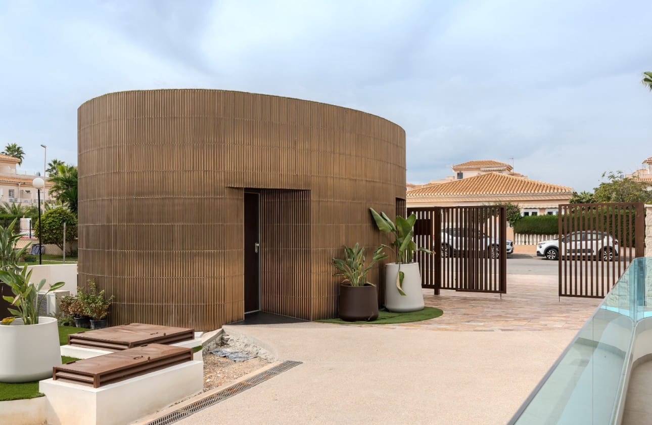 2 sovrum Lägenhet till salu i Playa Flamenca med pool garage - 380 000 € (Ref: 9394449)