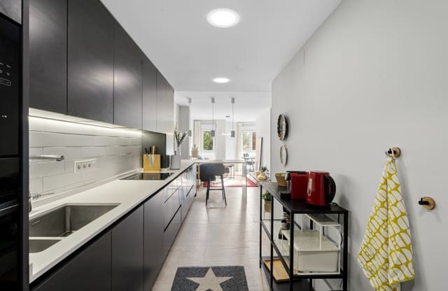 3 quarto Apartamento para venda em Mercado, Alicante cidade - 370 000 € (Ref: 9415291)